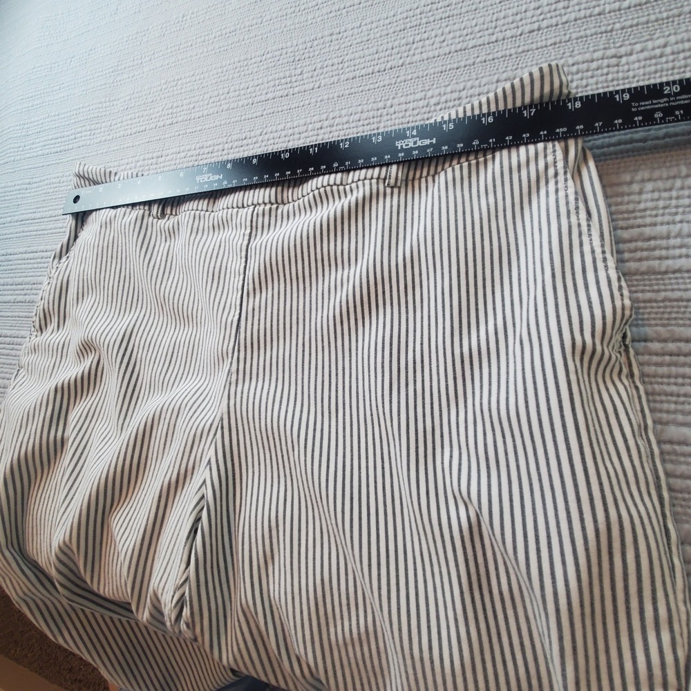 Hilary Radley Womens XXL Pinstripe Pull On Straight Leg Pants Black White D4700 - Picture 6 of 9